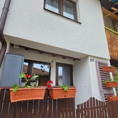 Biscuit Cosy Mini House In Old Town * Veliko Tarnovo