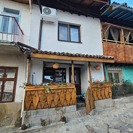 Biscuit Cosy Mini House In Old Town Апартамент *